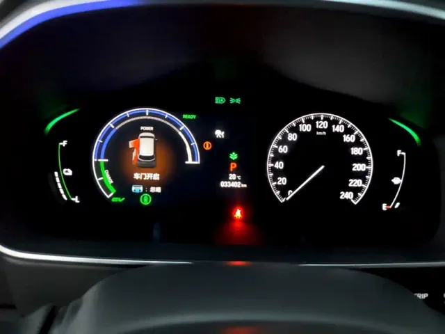 Honda Odyssey — Фото автомобиля 11