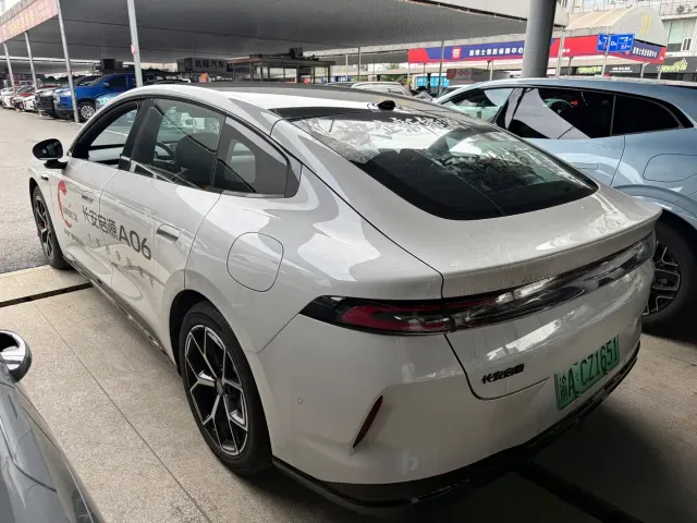 Changan Qiyuan A06 — Фото автомобиля 4