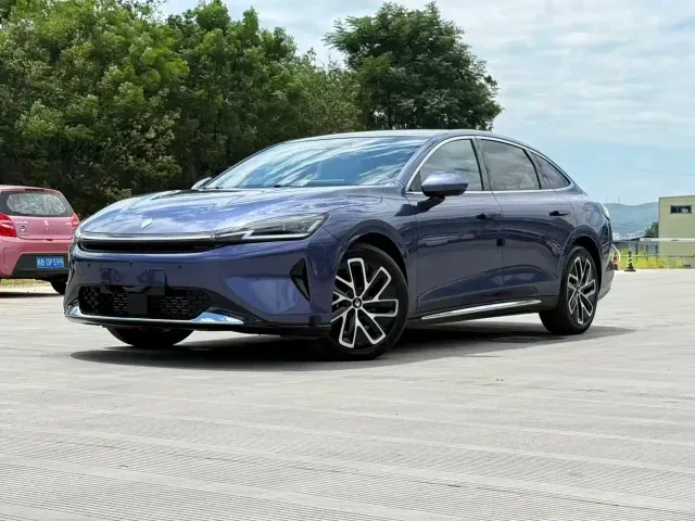 Фотография автомобиля — Baojun Xiangjing