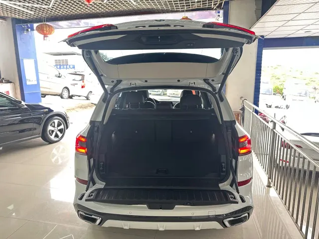 BMW X5 — Фото автомобиля 13