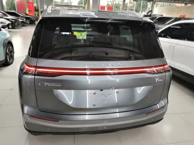 GAC Aion Y — Фото автомобиля 5