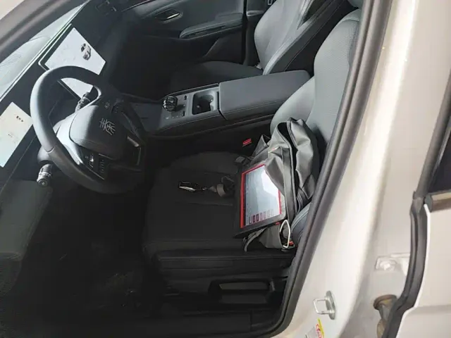 BYD Qin L — Фото автомобиля 14