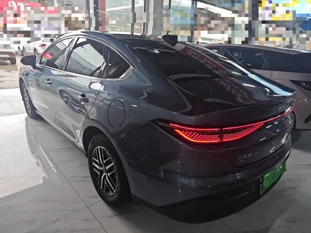 BYD Seal 05 DM-i — Фото автомобиля 4