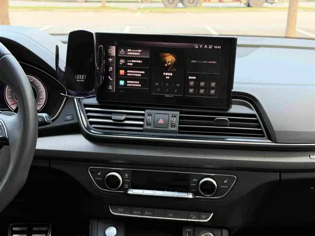 Audi Q5L — Фото автомобиля 23