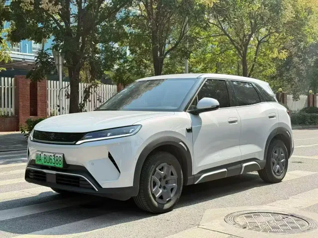 Фотография автомобиля — BYD Yuan UP