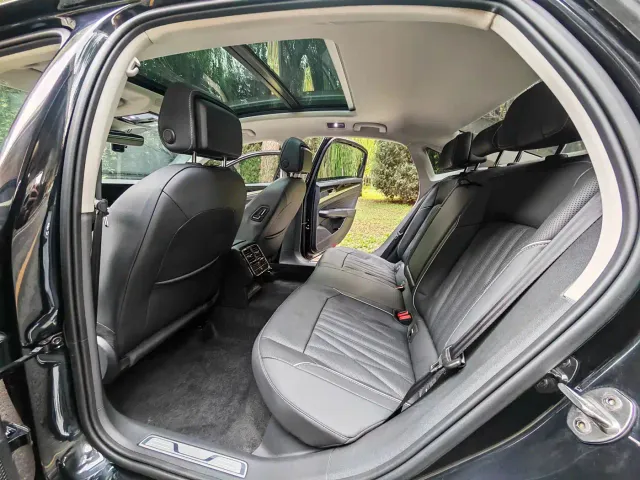 Volkswagen Passat — Фото автомобиля 5