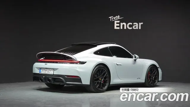Porsche 911 — Фото автомобиля 2
