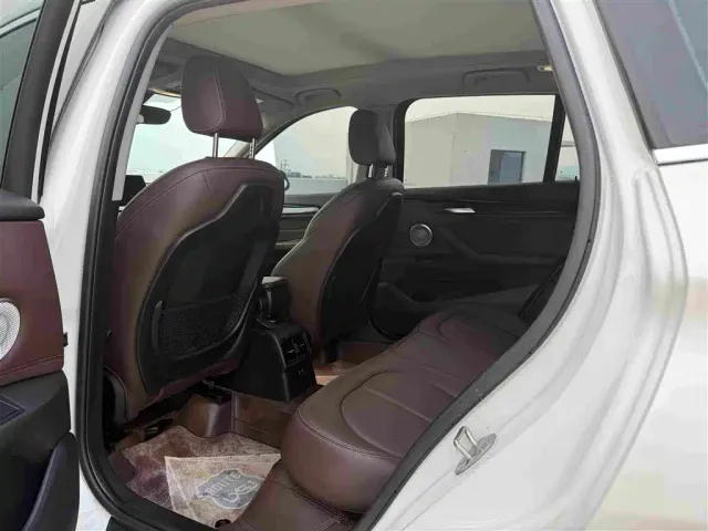BMW X1 — Фото автомобиля 6