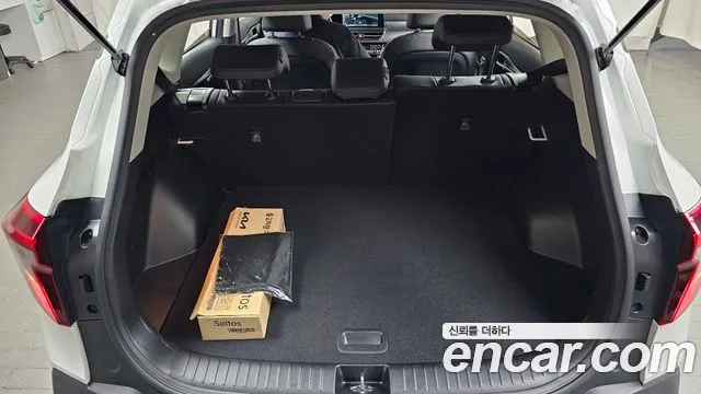 Kia Seltos Новый Seltos Бензин 2.0 2WD — Фото автомобиля 20