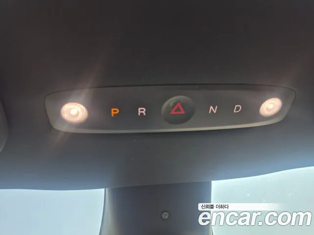 Tesla Model Y — Фото автомобиля 9
