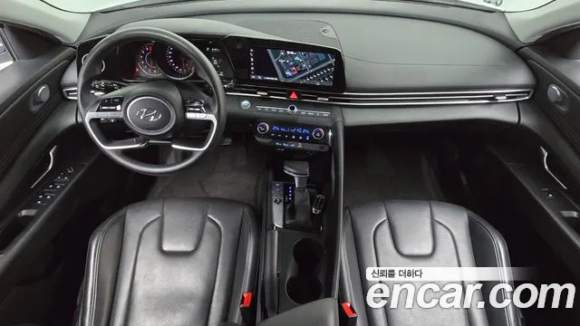 Hyundai Avante CN7 — Фото автомобиля 10