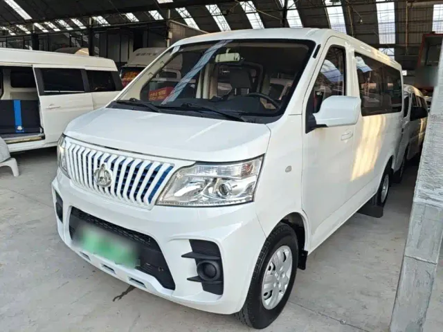 Фотография автомобиля — Changan Ruixing EM60