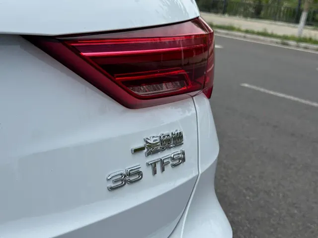 Audi Q3 — Фото автомобиля 8