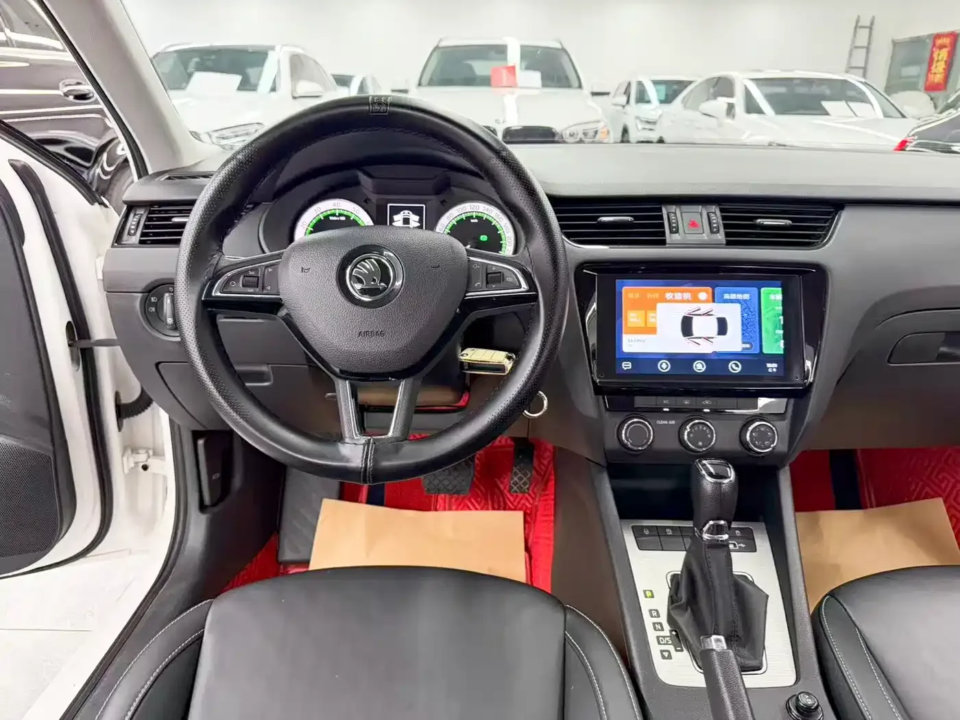 Škoda Octavia 2022 1.5L Automatic Comfort Edition — Фото автомобиля 16