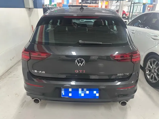 Volkswagen Golf GTI — Фото автомобиля 12