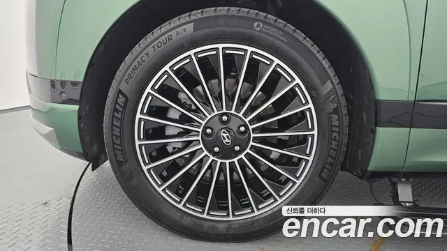 Hyundai Ioniq 9 — Фото автомобиля 5