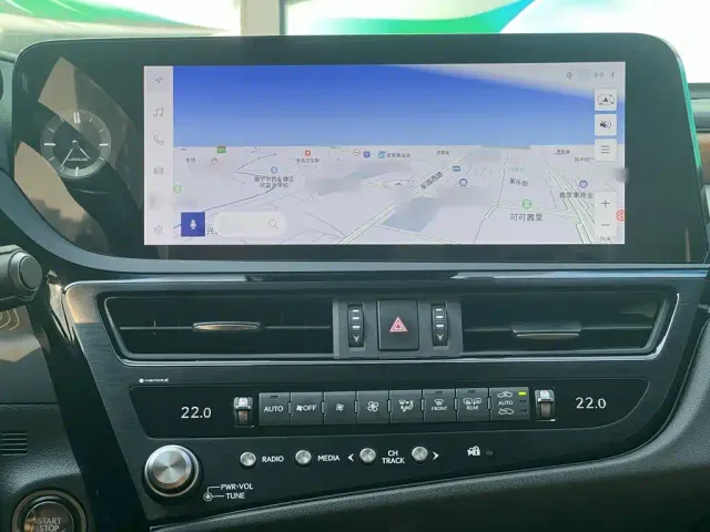 Lexus ES — Фото автомобиля 5