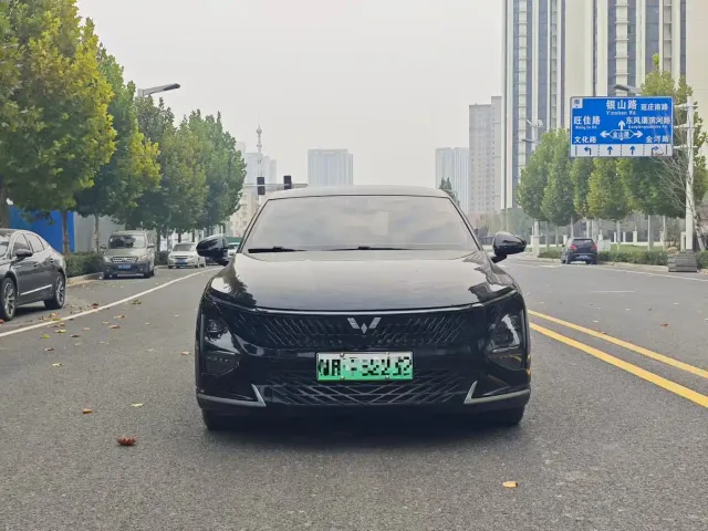 Wuling Starlight — Фото автомобиля 2