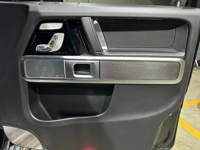 Mercedes-Benz G-Class — Фото автомобиля 12