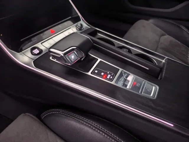 Audi A6L — Фото автомобиля 6