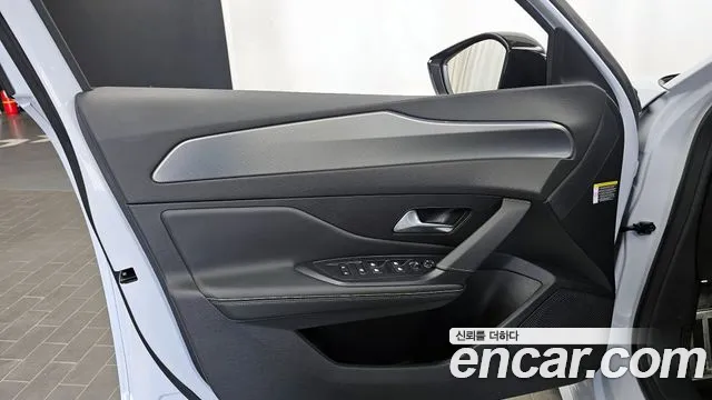 Peugeot 308 — Фото автомобиля 23