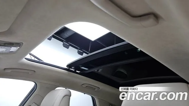 Genesis GV70 — Фото автомобиля 13