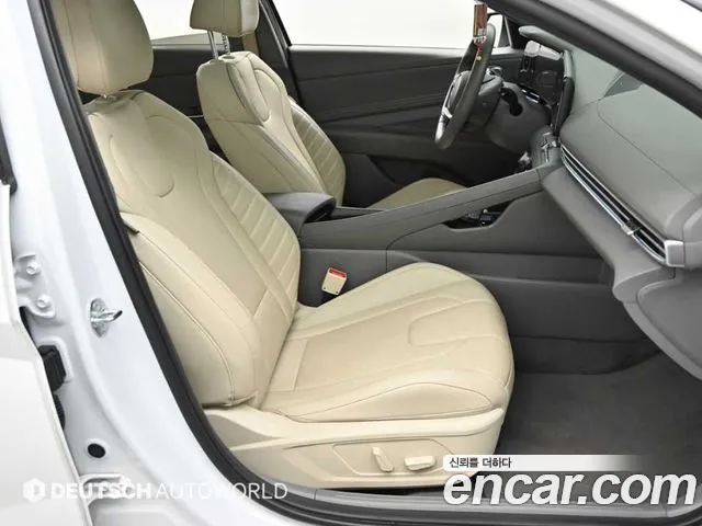Hyundai Avante CN7 — Фото автомобиля 10