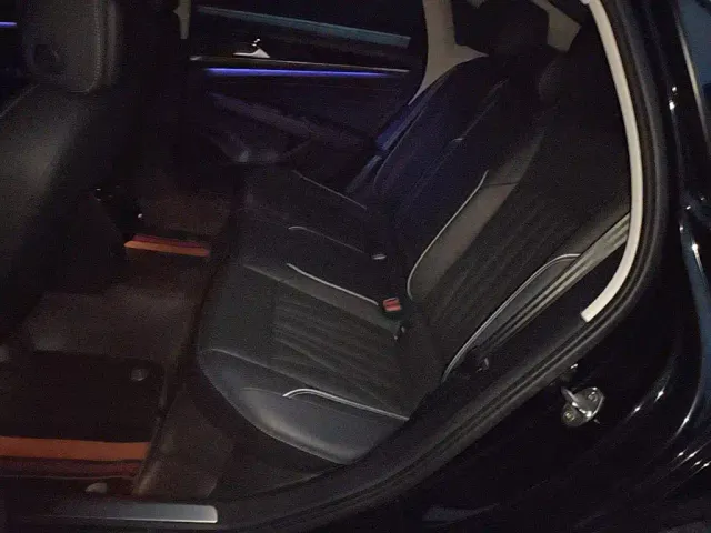 Volkswagen Passat — Фото автомобиля 16