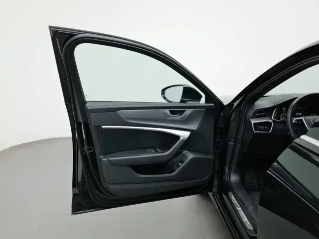 Audi A6L — Фото автомобиля 8