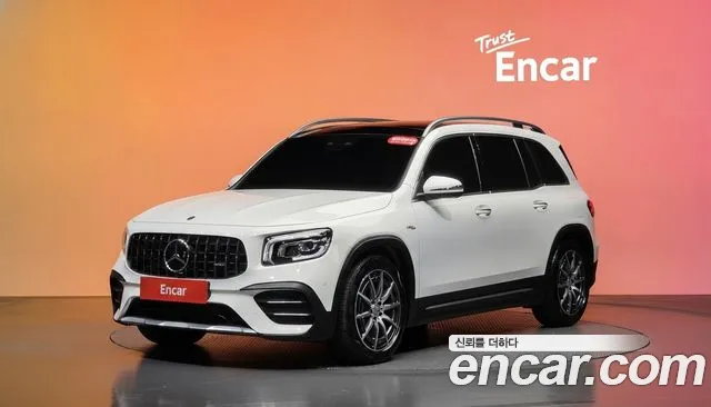 Фотография автомобиля — Mercedes-Benz GLB-Class