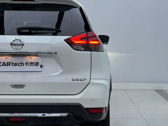 Nissan X-Trail — Фото автомобиля 6