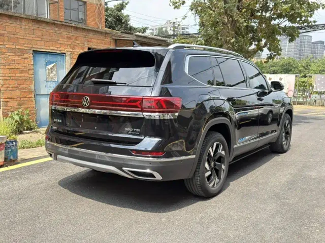 Volkswagen Teramont — Фото автомобиля 12