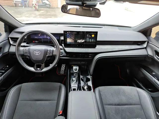 Toyota Camry — Фото автомобиля 5