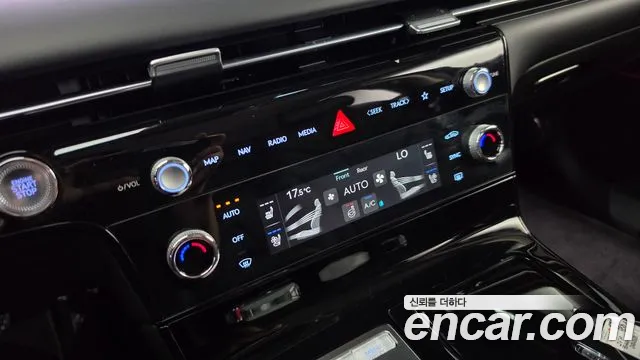 Genesis G80 Бензин 2.5 турбо AWD — Фото автомобиля 29