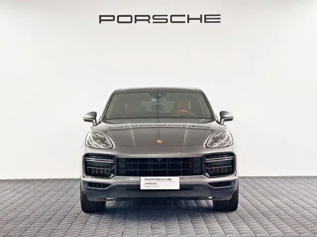 Porsche Cayenne — Фото автомобиля 2