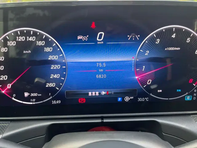 Mercedes-Benz C-Class — Фото автомобиля 24