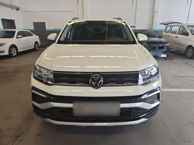 Volkswagen T-Cross — Фото автомобиля 2
