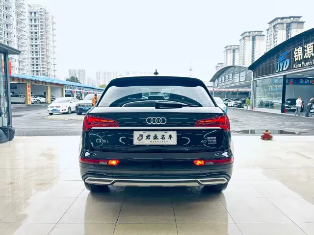 Audi Q5L — Фото автомобиля 8