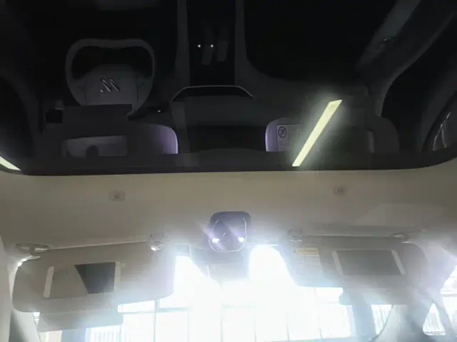 IM Motors LS6 — Фото автомобиля 17
