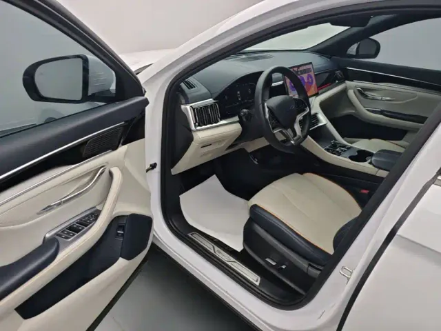 BYD Song PLUS — Фото автомобиля 15
