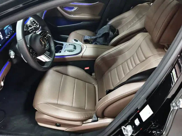 Mercedes-Benz E-Class — Фото автомобиля 14