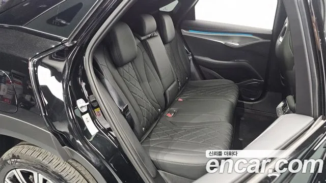 BYD Sealion 7 — Фото автомобиля 11