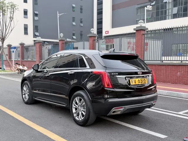 Cadillac XT5 — Фото автомобиля 6