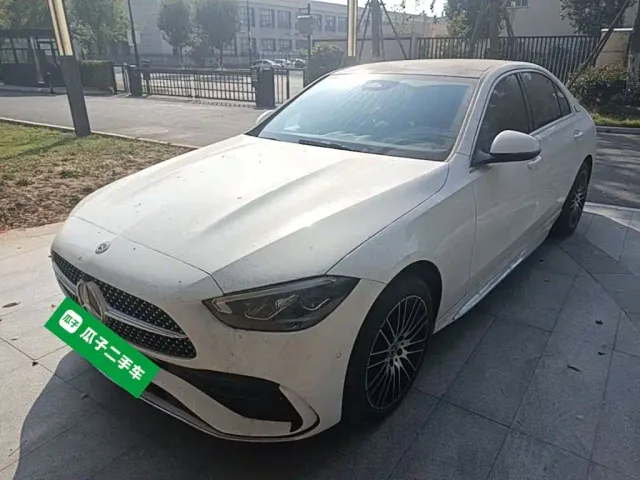 Фотография автомобиля — Mercedes-Benz C-Class