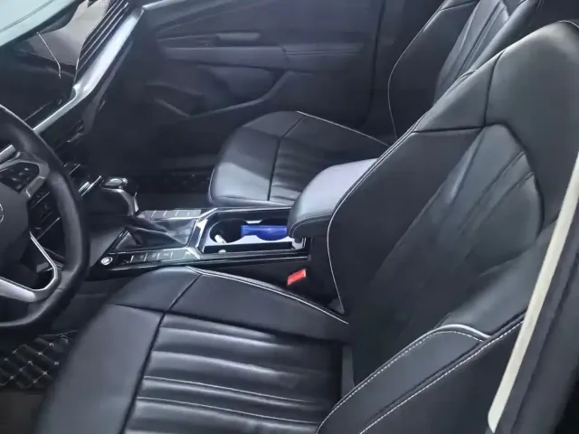 Volkswagen Passat — Фото автомобиля 6