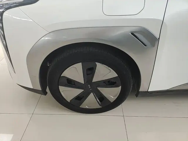 GAC Aion Y — Фото автомобиля 22