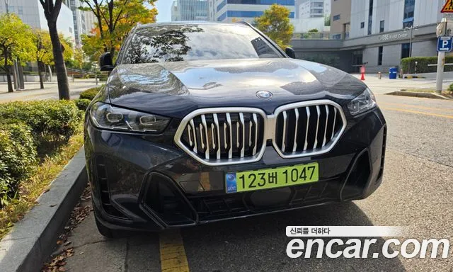 Фотография автомобиля — BMW X6 G06