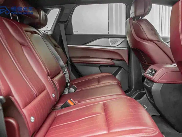 Cadillac XT5 — Фото автомобиля 16