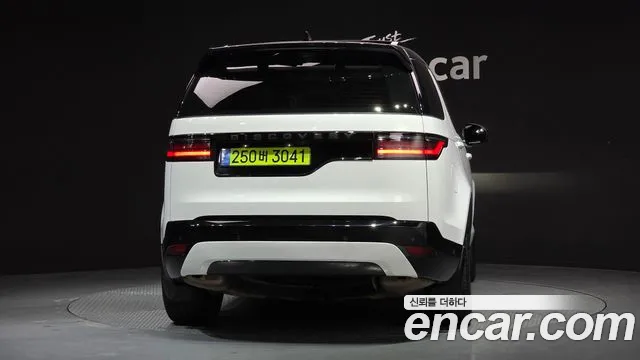 Land Rover Discovery — Фото автомобиля 4