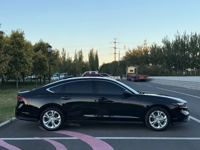 Honda Accord — Фото автомобиля 11